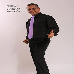 CRISTIAN Y LA NUEVA SEDUCCION: UN BESO Y UNA FLOR