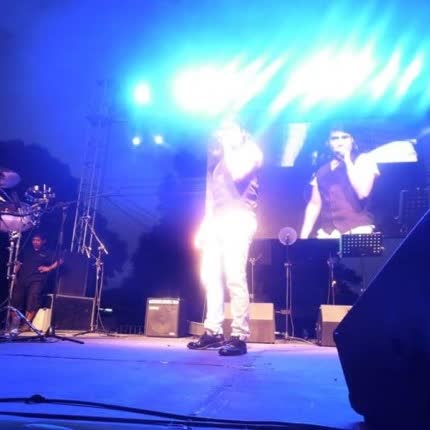 ALEJANDRO AVILES: Llegaste Tú