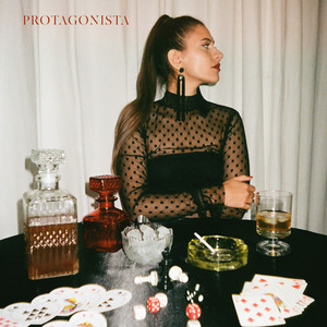 ESTEZA: Protagonista