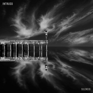 INTRUSO: Silencio
