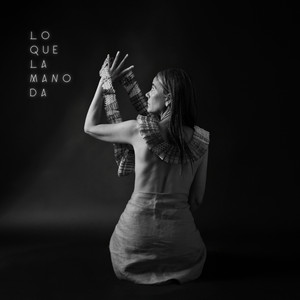NATALIA CONTESSE: Lo que la mano da