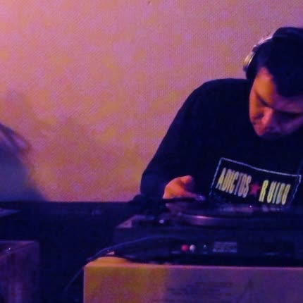 PODCAST BAILAR PEGADOS: EP 17 - Playlist nuevas canciones <br>y discos » class=»wp -image-37250 size-full» /></figure><div class=