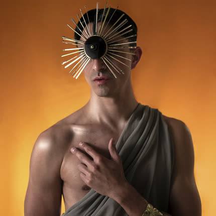 PAVASTIAN: La danza del cielo