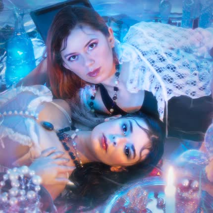 QLOUD & MARIANA MONTENEGRO: perlas y rubís