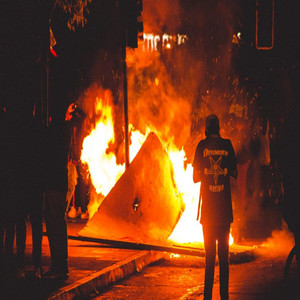 DESORDEN MASIVO: Uno de los Nuestros (D.A.J)