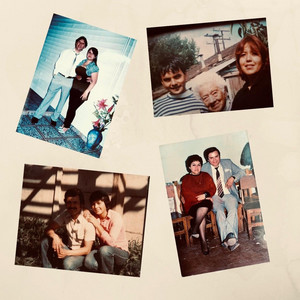 LOS PRETENCIOSOS: Y Volveré