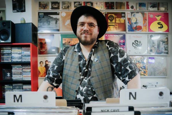 Músico Chileno:EL MALA HIERBA musicartes.cl - Músico Chileno: EL MALA HIERBA